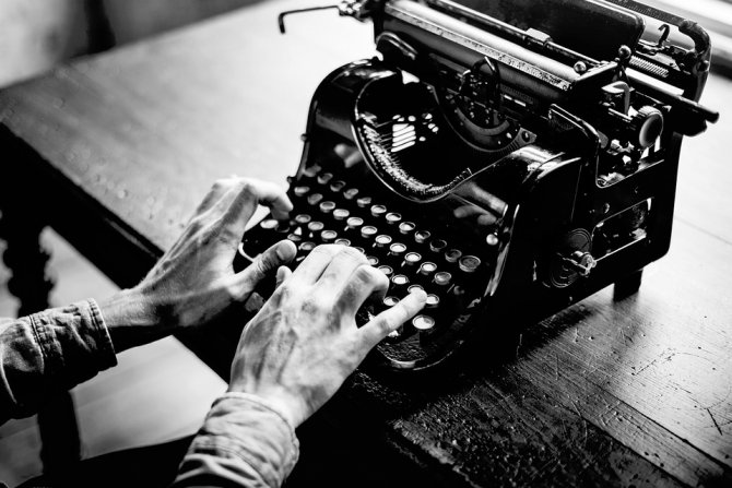 Novinar, novine, kucaca masina, pisaca, pisanje, kucanje, novinarstvo, reporter, Typewriter, vintage, pisac, stara