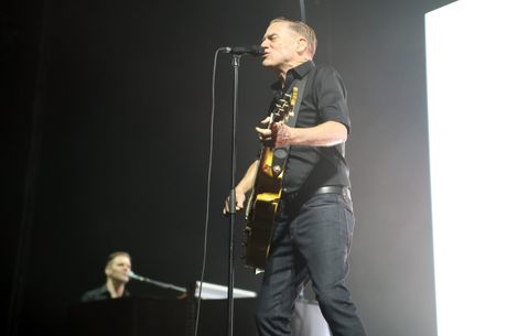 ZABRANJENA BILO KAKVA OBRADA SLIKE Bryan Adams, Brajan Adams koncert