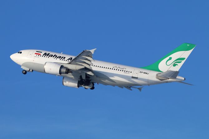Avion Mahan Air