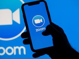 Zoom, Zum, aplikacija