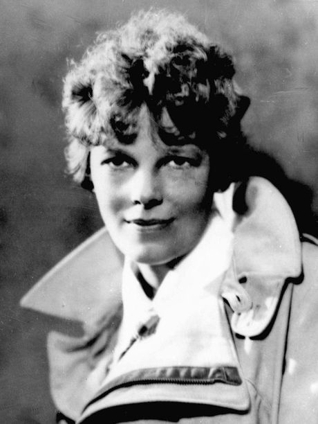 Amelia Earhart , Emilija Erhart