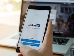 LinkedIn, logo, kompanija, Huawei P10  telefon