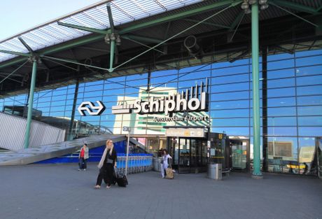Amsterdamski aerodrom Schiphol Amsterdamski aerodrom Schiphol