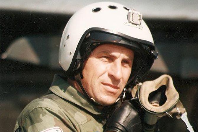Pilot Milenko Pavlović