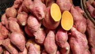 Greška koju mnogi prave u kuhinji: Nikada ne čuvajte slatki krompir pored ove dve namirnice