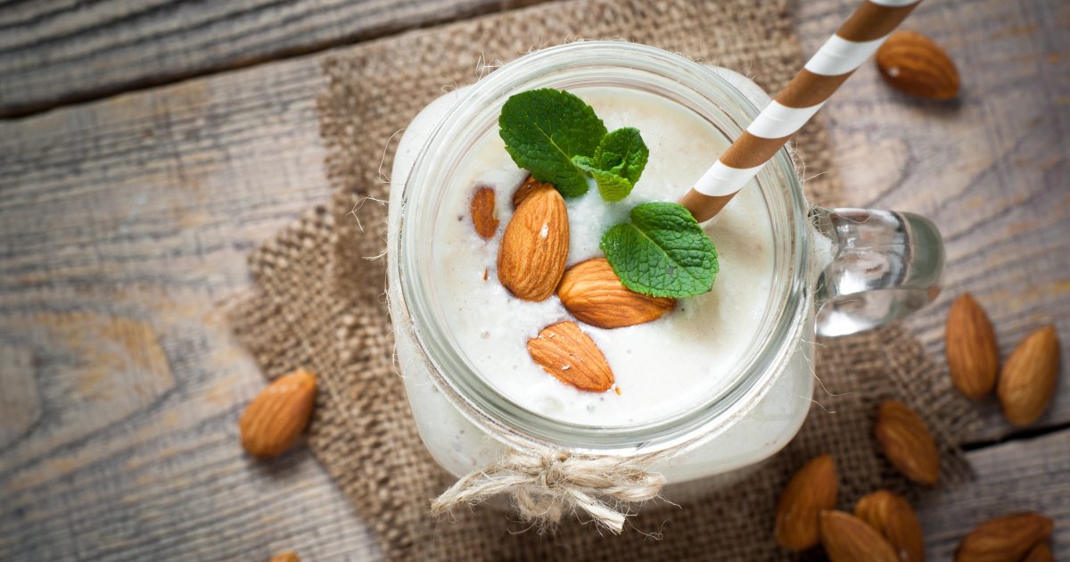 Da li znate koliko vode je potrebno za uzgoj jednog badema? Iznenađujuće brojke menjaju pogled na biljna mleka