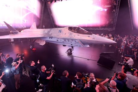 Avion Sukhoi Su-75 Checkmate, ruski borbeni avion Suhoj Su 75