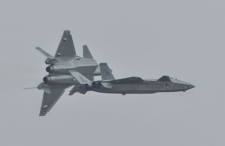 Chengdu J-20, kineski nevidljivi lovci Chengdu J-20, kineski nevidljivi lovci