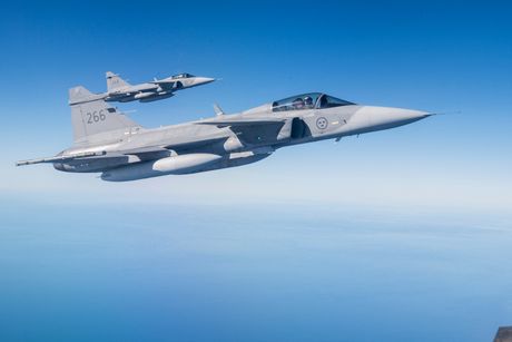Švedski borbeni avioni Gripen Švedski borbeni avioni Gripen