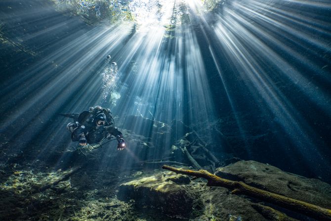 Podvodna pećina pećine