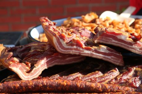 Novosadski festival kobasice i čvaraka