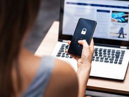 Potpisivanje ugovor, zaštita mobilni telefon