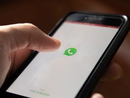 WhatsApp aplikacija logo iPhone