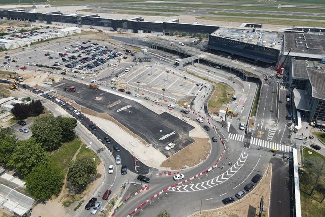 Aerodrom Nikola Tesla, parking i prilazi Aerodrom Nikola Tesla, parking i prilazi