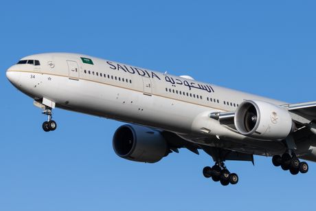 Saudia Airlines avion Boeing B77W (HZ-AK34 61596) Saudia Airlines avion Boeing B77W (HZ-AK34 61596)