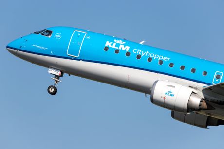 Holandski KLM Cityhopper Embraer ERJ-190 Holandski KLM Cityhopper Embraer ERJ-190