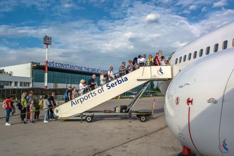 Niš Aerodrom Avion Konstantin Veliki Niš Aerodrom Avion Konstantin Veliki