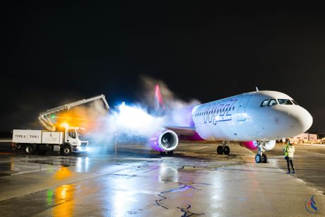 Niš Aerodrom Avion Konstantin Veliki