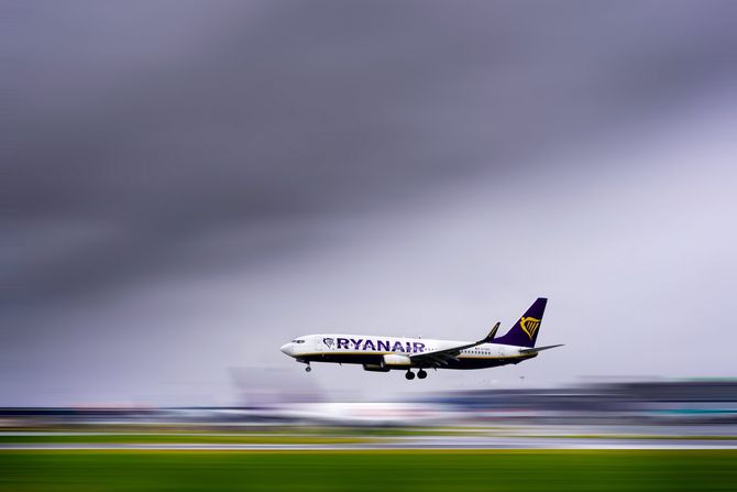 RYANAIR BOEING RYANAIR BOEING