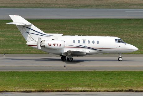 Hawker 800 M-VITO