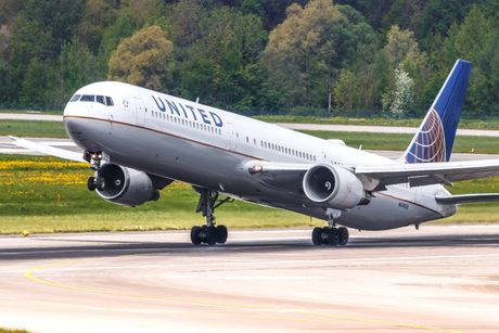 United Airlines B767 United Airlines B767