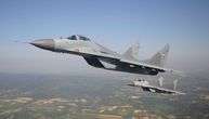Podignuti borbeni avioni MiG-29: Nepoznata letilica uočena iznad Valjeva