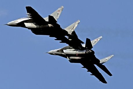 MiG-29 MiG-29