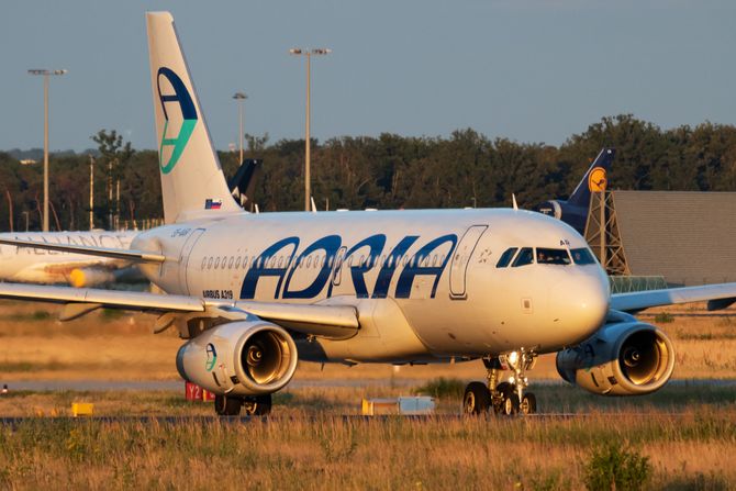 Avion Adria Airways Avion Adria Airways