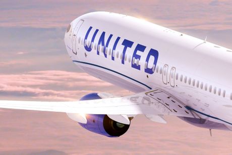 Boeing 737-9 MAX United