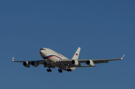 Iljušin IL-96-300