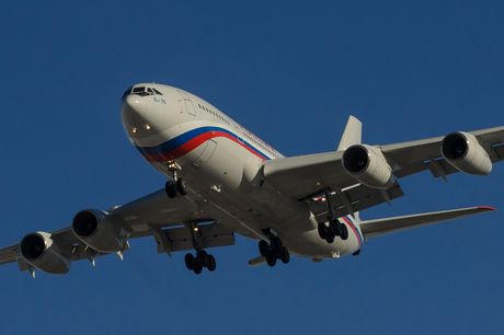 Iljušin IL-96-300 Iljušin IL-96-300