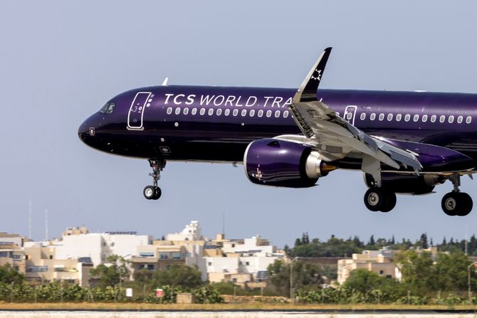 TCS World Travel (Titan Airways) Airbus A321-253NX