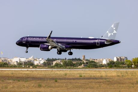 TCS World Travel (Titan Airways) Airbus A321-253NX TCS World Travel (Titan Airways) Airbus A321-253NX