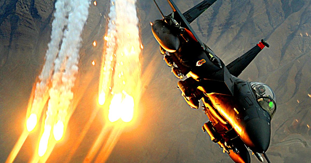 Cover image for Kuwaiti Fighter Jet Mistakenly Shoots Down Three US F-15s