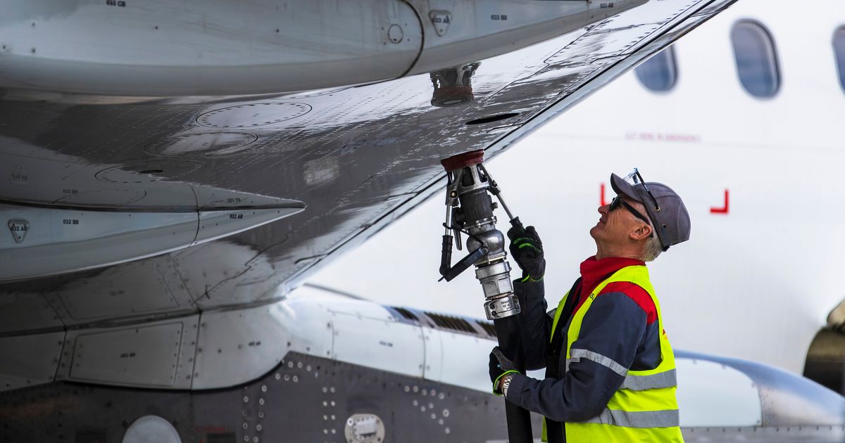 Nestašica avionskog goriva pogodila aerodrome na jugu Italije zbog protesta kamiondžija Nestašica avionskog goriva pogodila aerodrome na jugu Italije zbog protesta kamiondžija