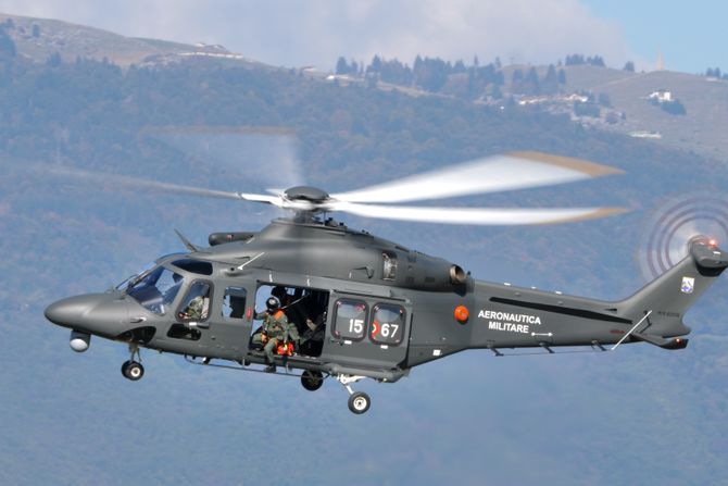HELIKOPTER LEONARDO AW139