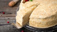 Beli anđeo je najbolja torta i to tvrdimo! Ne peče se, a ukus je ravan najskupljim desertima