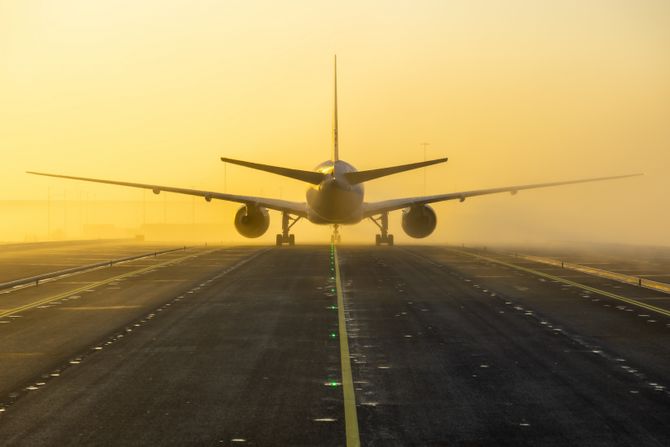 Avion, magla Avion, magla