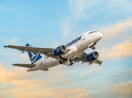 TAROM airbus 318 TAROM airbus 318