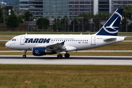 TAROM airbus 318 TAROM airbus 318