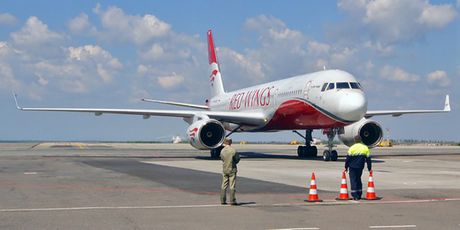 Ruski avion Tupolev Tupoljev Tu-214