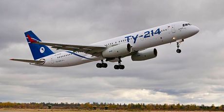 Ruski avion Tupolev Tupoljev Tu-214