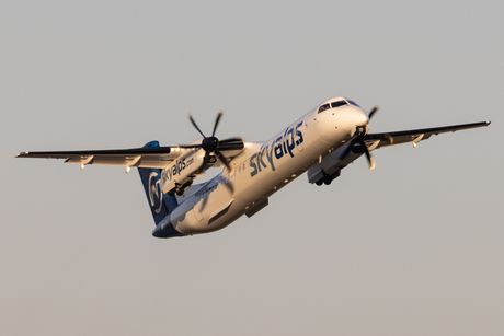 Sky Alps Dash 8 Sky Alps Dash 8
