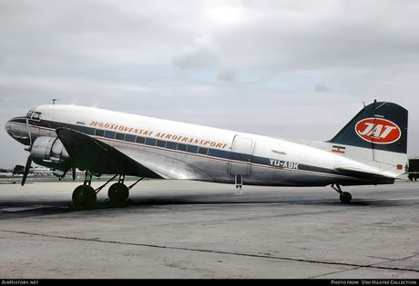 DC-3 YU-ABK
