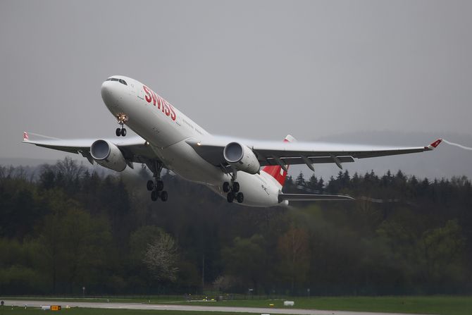 Avion A330 SWISS HB JHC