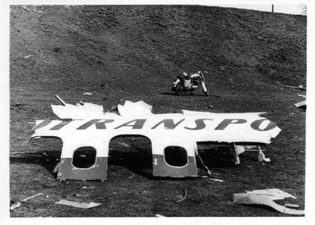 Avio nereća aviona JAT 367 u kojoj je poginulo 27 ljudi. Stjuardesa Vesna Vulovičova Avio nereća aviona JAT 367 u kojoj je poginulo 27 ljudi. Stjuardesa Vesna Vulovičova