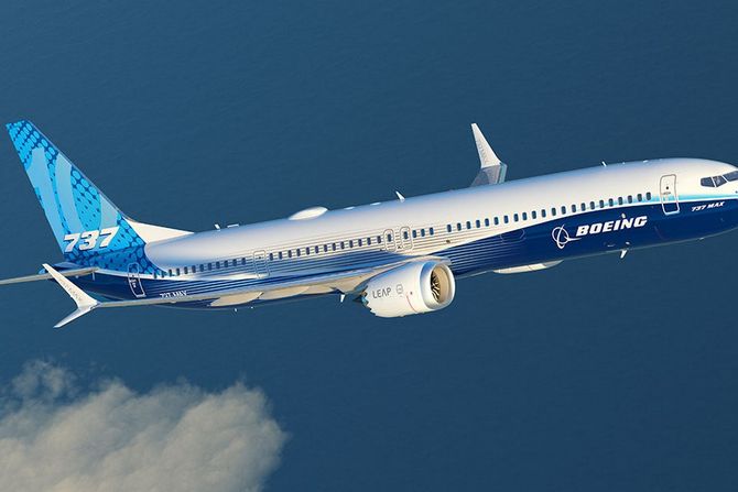 Boeing 737 MAX 10