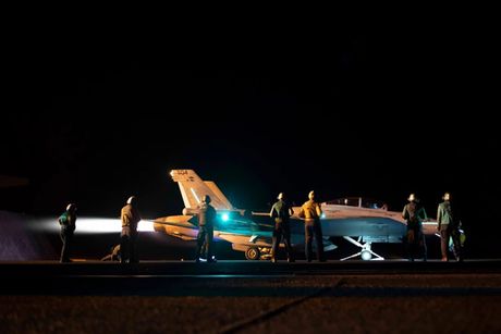 USN F/A-18 Super Hornet Jemen USN F/A-18 Super Hornet Jemen