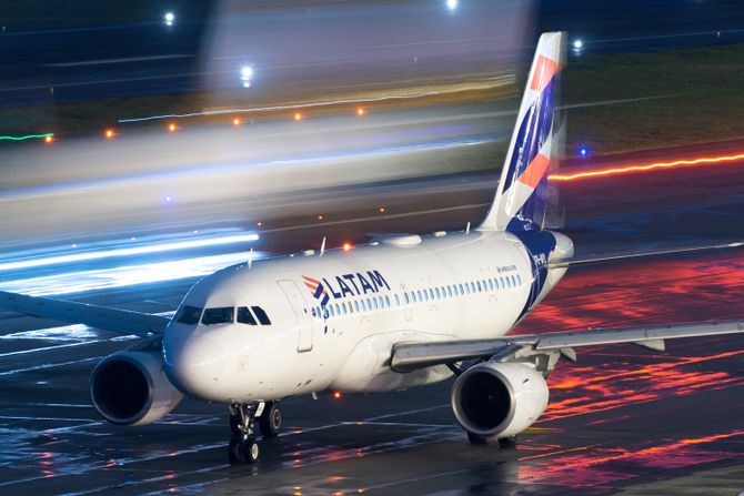 LATAM A319 avioni LATAM A319 avioni
