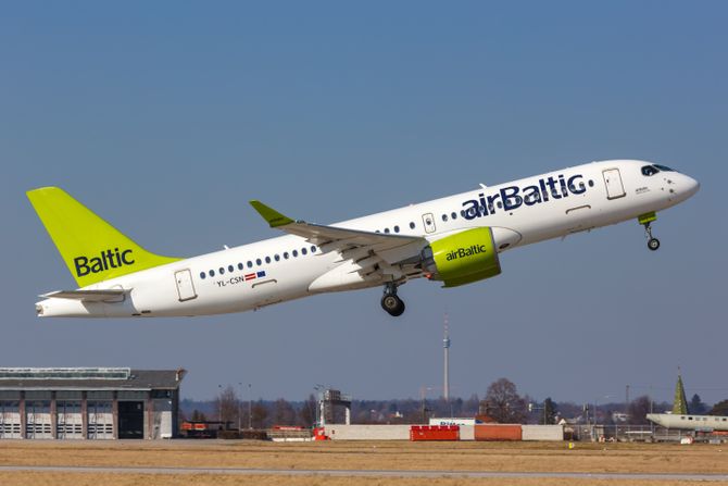 Air Baltic A220 Air Baltic A220